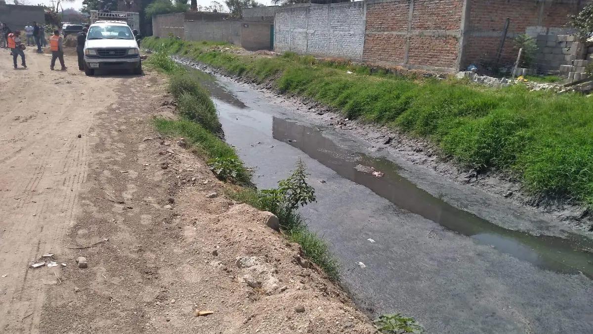 Vecinos de Ojo de Agua y Juan de la Barrera se preparan para el temporal de lluvias